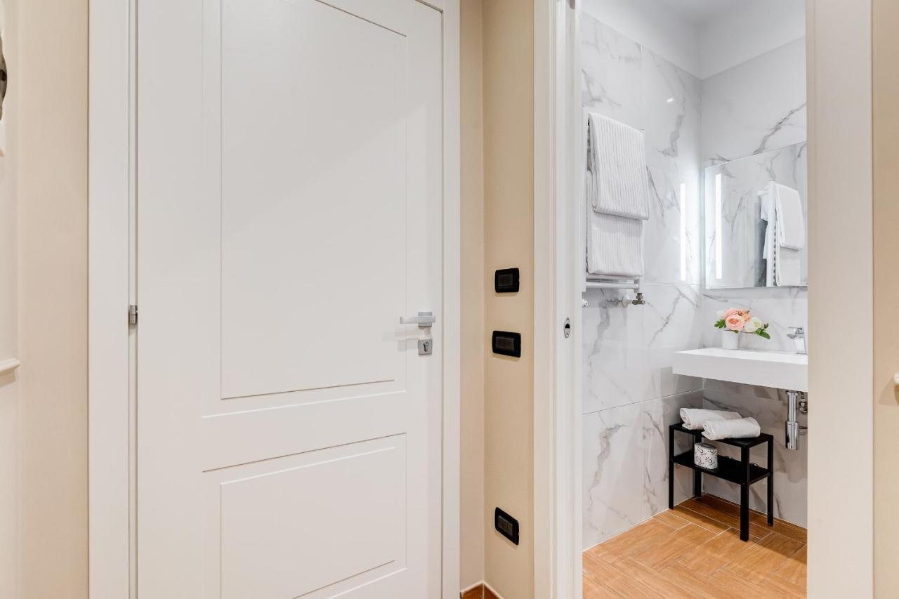 Mellini Palace Suites By Premium Suites Collection โรม ภายนอก รูปภาพ