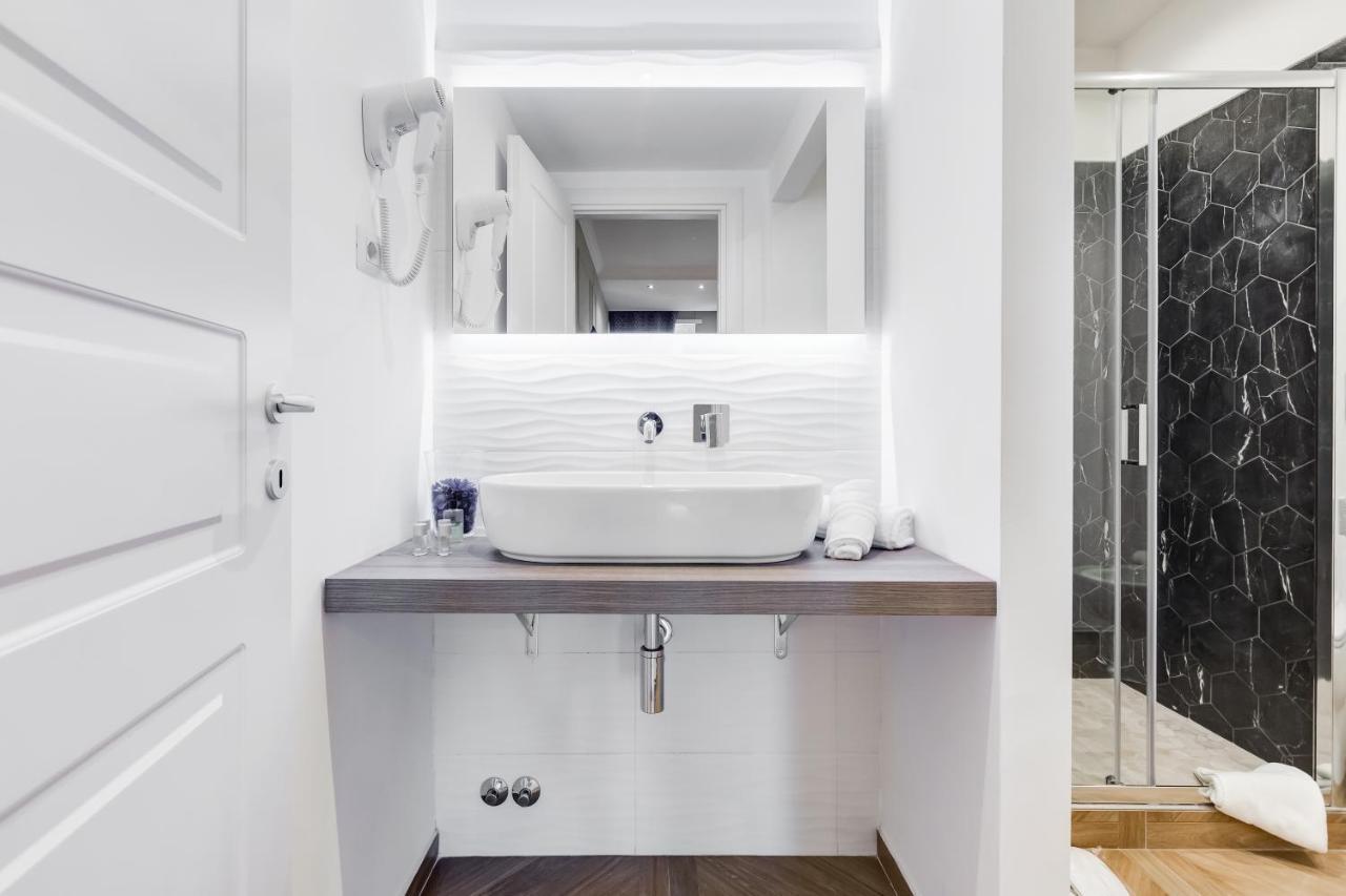 Mellini Palace Suites By Premium Suites Collection โรม ภายนอก รูปภาพ
